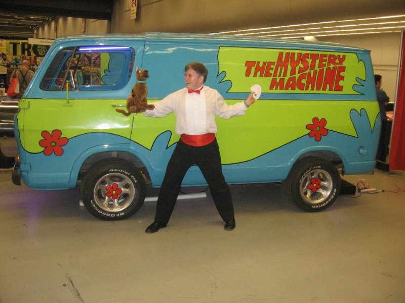 Scooby-Doo (Mystery Machine)