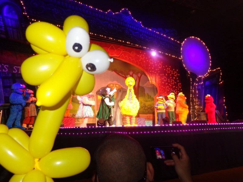 Sesame Street (Big Bird balloon gift)